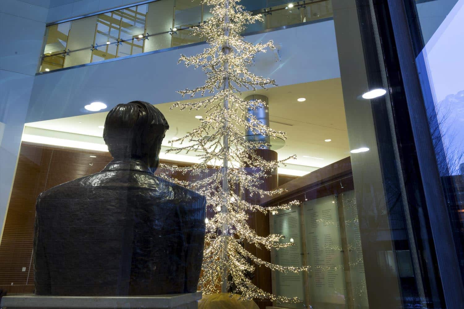 mazankowski-heart-institute-tree